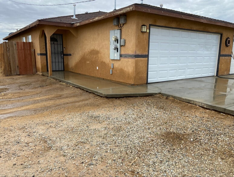 Building Photo - 8130 Heather Ave