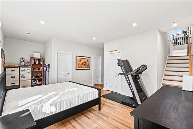 Building Photo - Like New! CLOSE TO I-95 & QUANTICO!