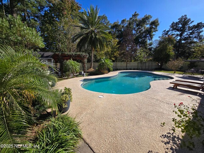 Building Photo - 7769 Andes Dr