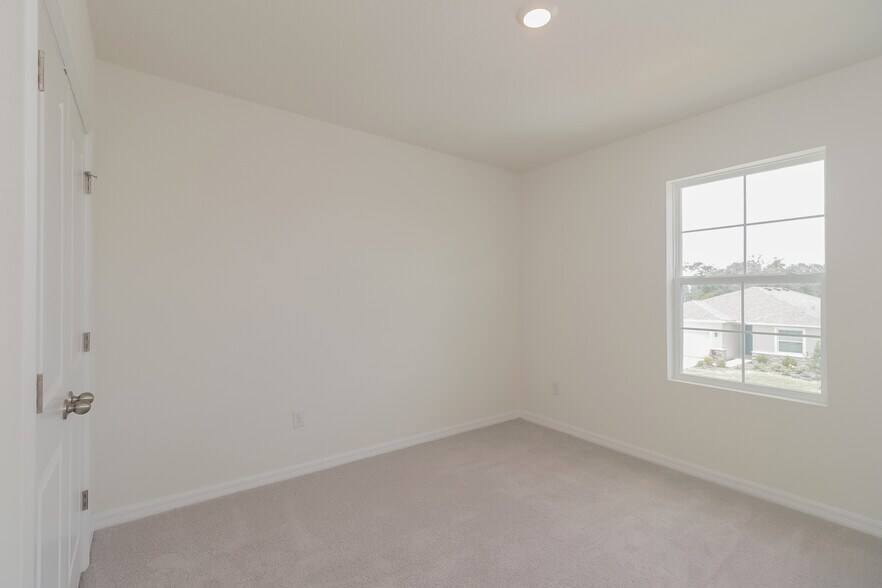 Building Photo - 10832 Charlotte Dr.