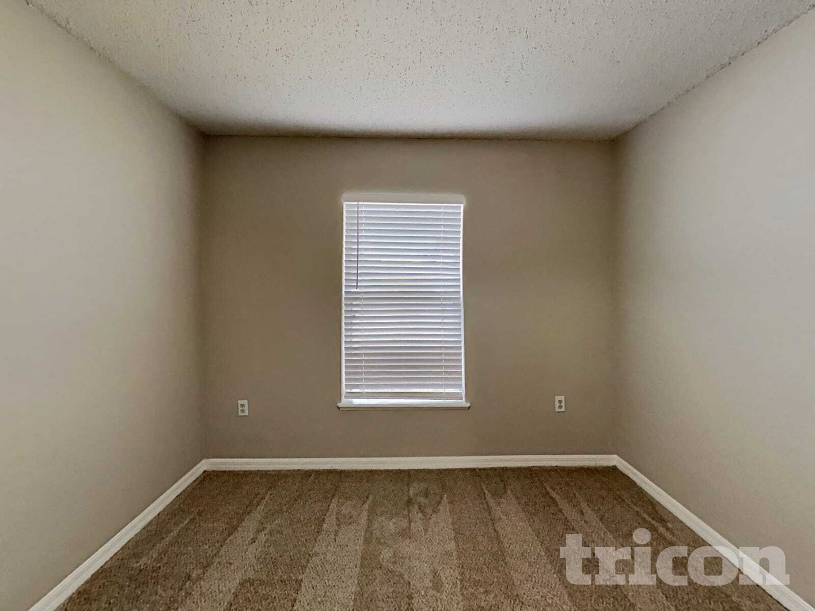 Building Photo - 9312 Thunderbolt Dr