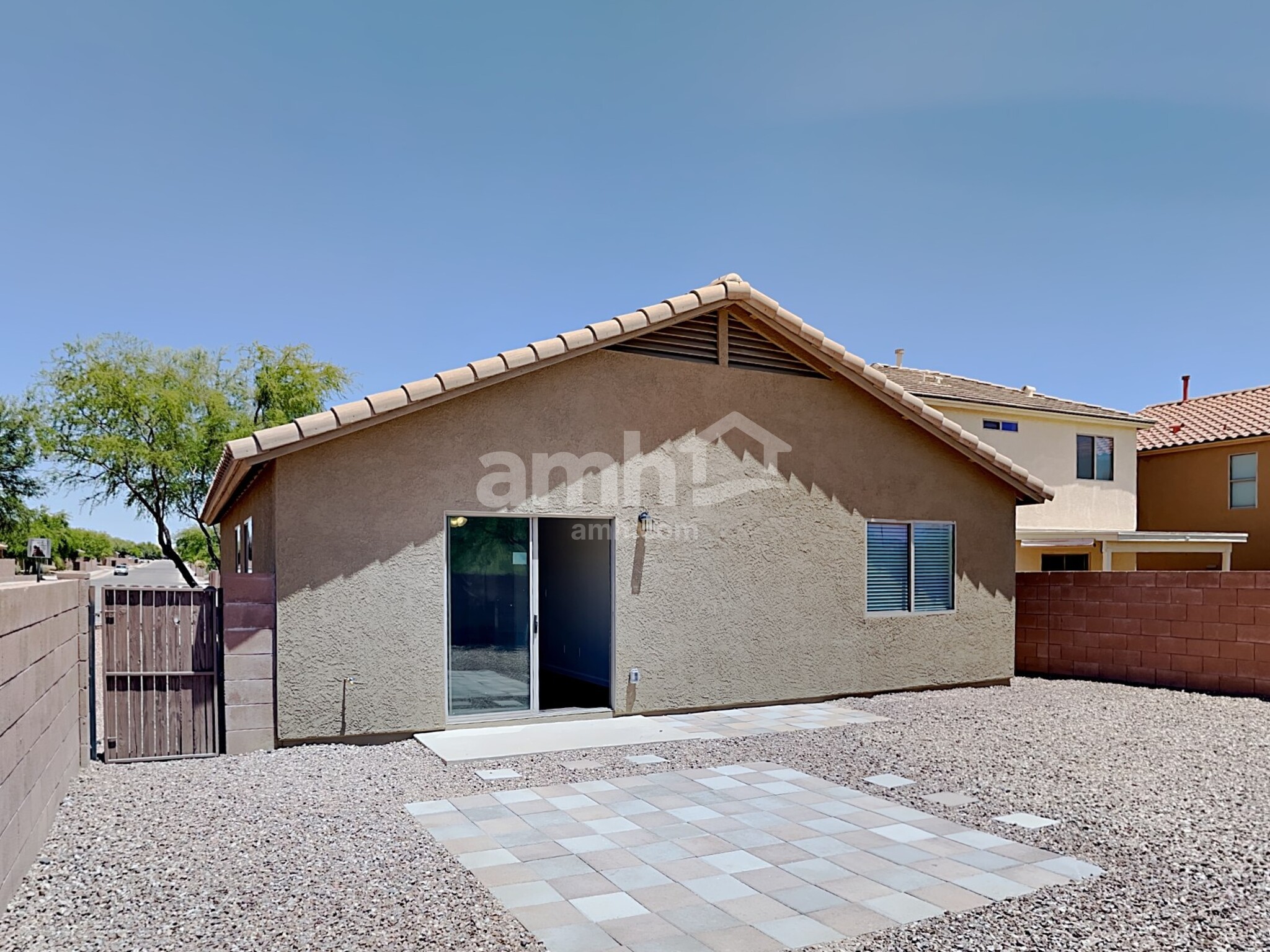 Building Photo - 729 W Firehawk Dr