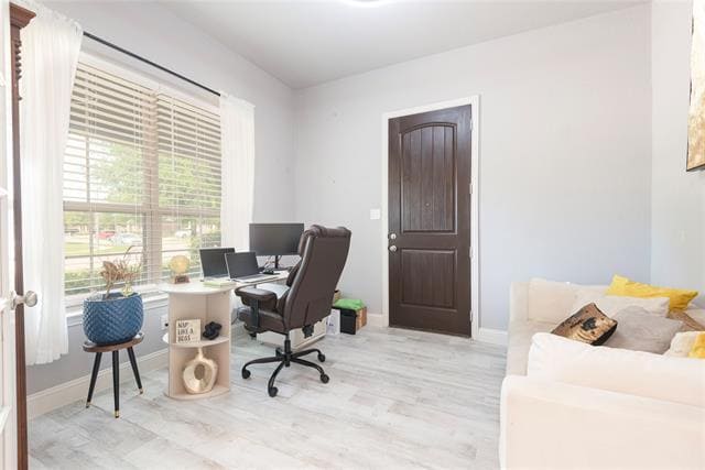 Building Photo - 2707 Elmwood Dr