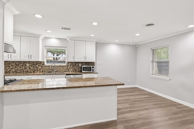 Building Photo - 9670 Judalon Ln