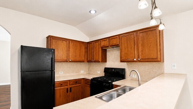 Building Photo - 7543 Legacy Pines Dr