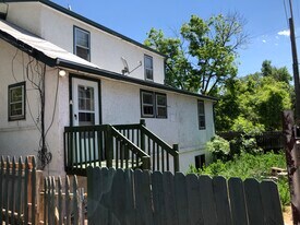 Building Photo - 706 S 25th St