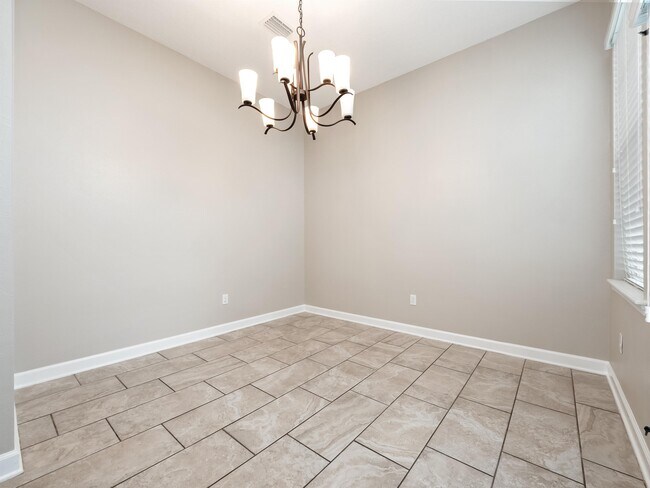 Building Photo - 1442 Resolute St