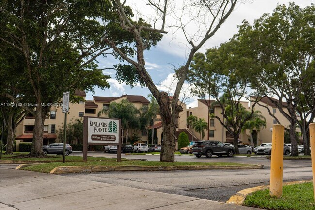 Primary Photo - 9140 SW 123rd Ct