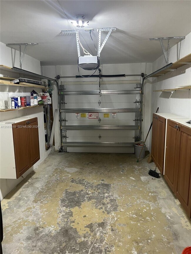 Building Photo - 289 SW 159th Ln