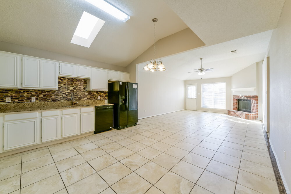 Building Photo - 6204 Tidewater Dr