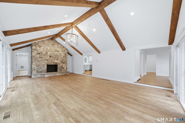 Building Photo - 21 Deepwood Rd