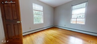 Building Photo - 344 Putnam Ave