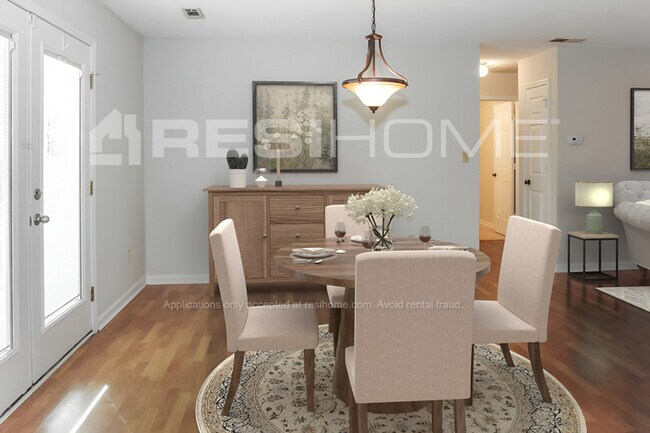 Building Photo - 116 Eula Way