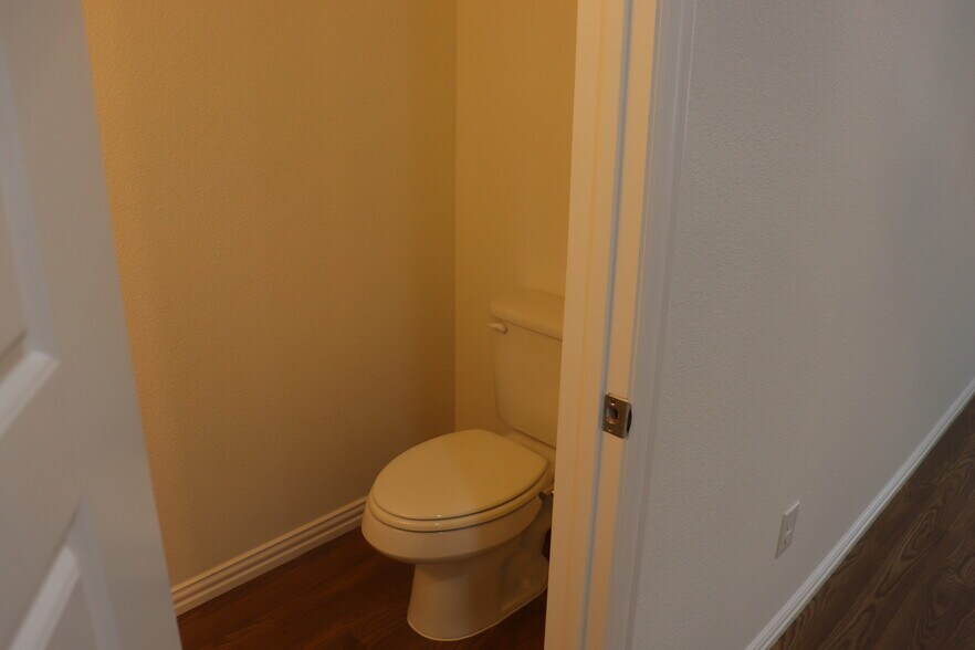 Half Bathroom - 5905 Grayson St