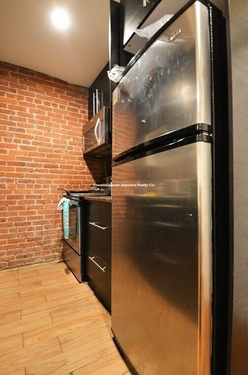 Building Photo - 1203 Beacon St