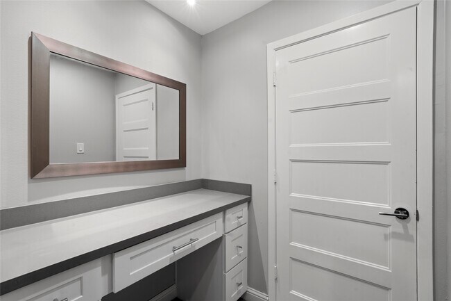 Building Photo - 5027 Wigton Dr