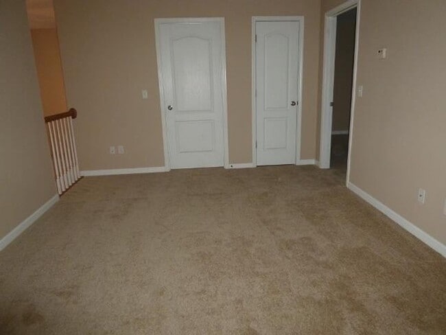 Building Photo - Gorgeous home in the Windhaven Shores Subd...