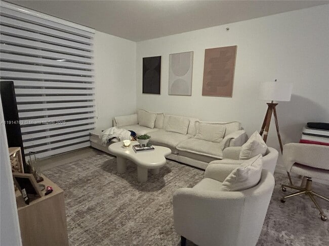 Building Photo - 2501 Douglas Rd