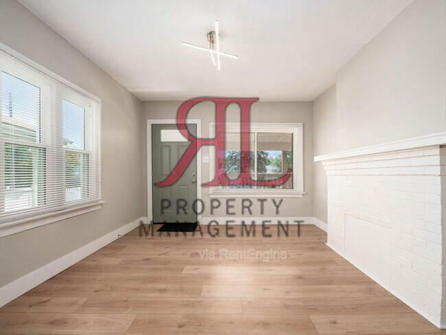 Building Photo - 439 Eldridge Ave