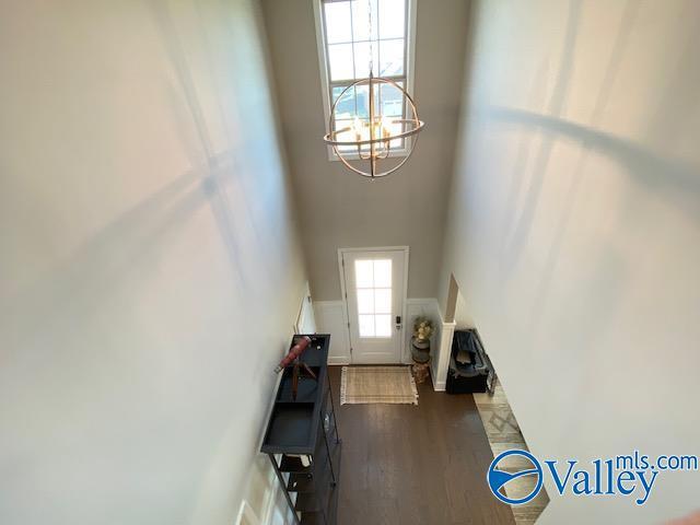 Building Photo - 2112 S Meadows Dr