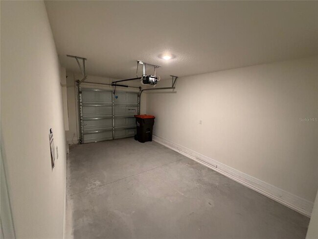 Building Photo - 6685 SW 81st Lp