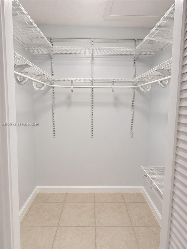 Building Photo - 617 SW 96th Ct