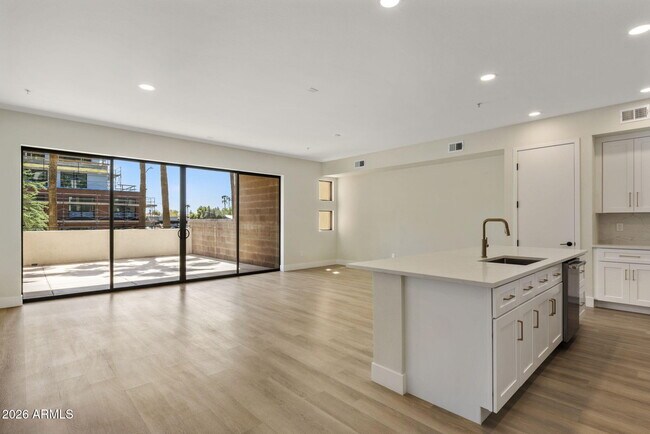 Building Photo - 7126 E Osborn Rd