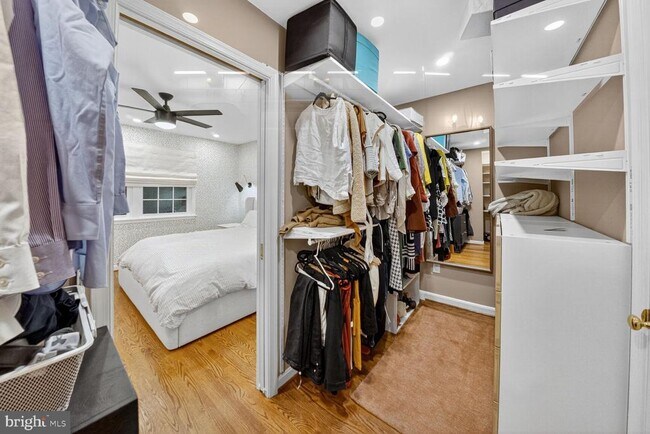 Building Photo - 5601 Beam Ct