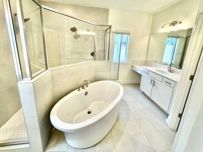 Building Photo - Move In Special! Now Leasing A 5 Bedroom 3 Bath Home In Olive Branch @ Southbranch