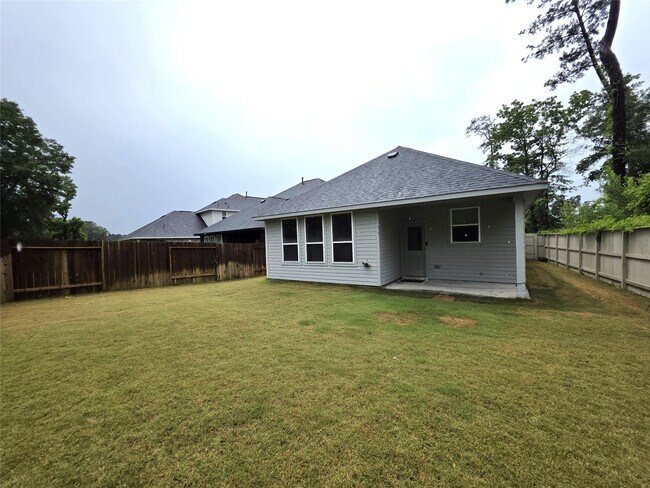 Building Photo - 40732 Guillemont Ln