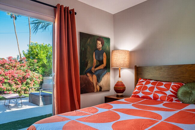 Building Photo - 2748 E Via Escuela