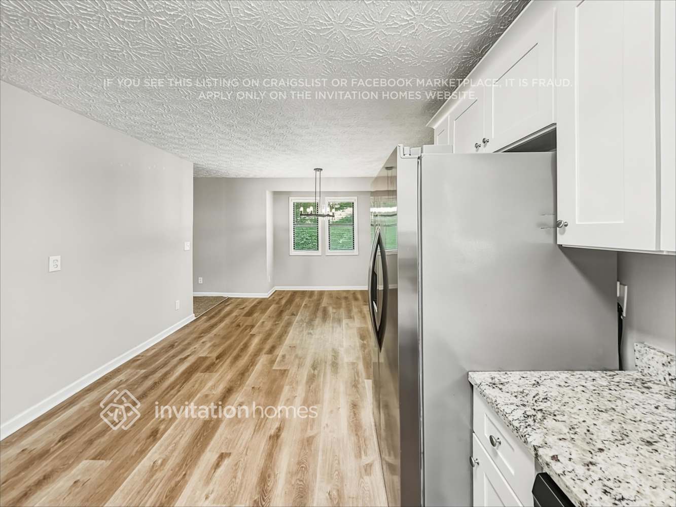 Building Photo - 1023 Lakewood Dr