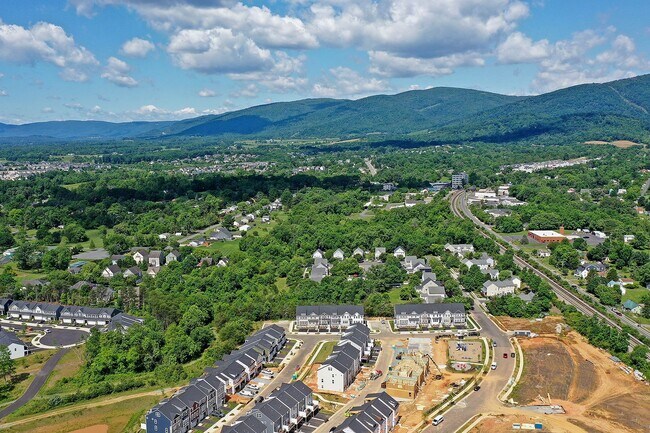 Building Photo - $500 off 1st Month's Rent! Pet-Friendly Crozet Townhome