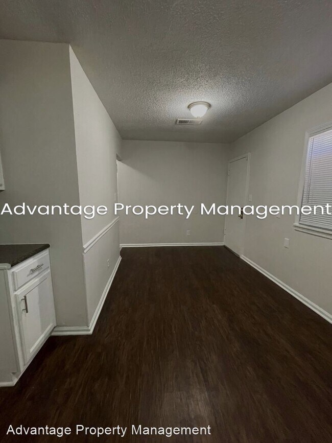 Building Photo - 5 br, 2 bath House - 1502 Rolling Hills Dr.