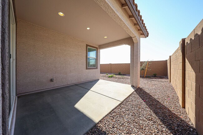 Building Photo - COMING SOON!! Recently built 5-Bedroom Home in Goodyear with Upgrades & Resort-Style Amenities