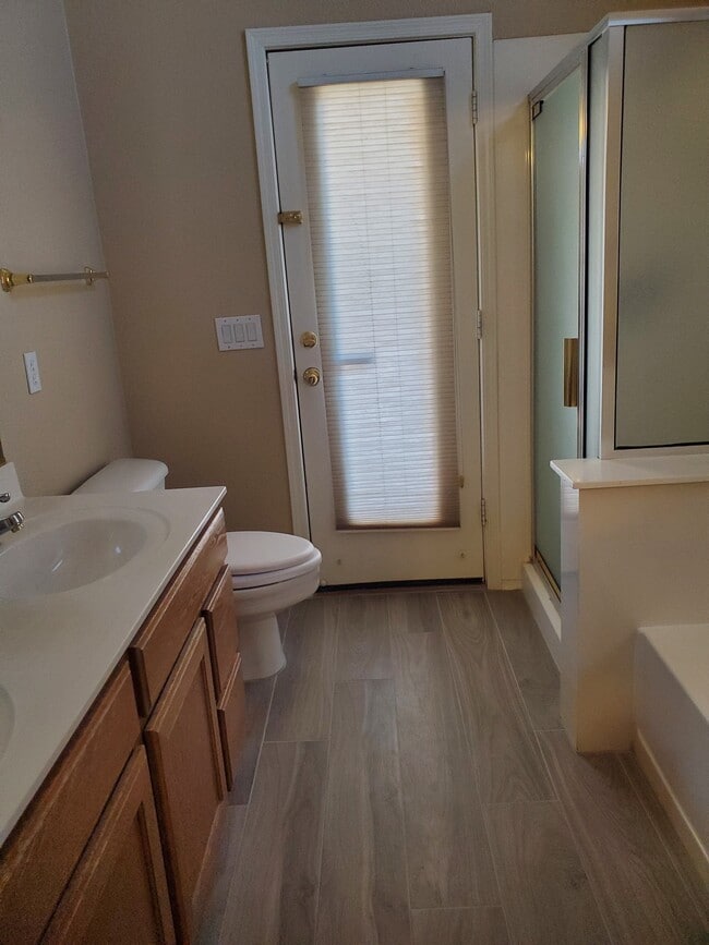 Building Photo - 1737 E Morgan Ct