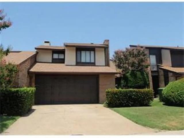 Primary Photo - 1821 Greenspring Cir