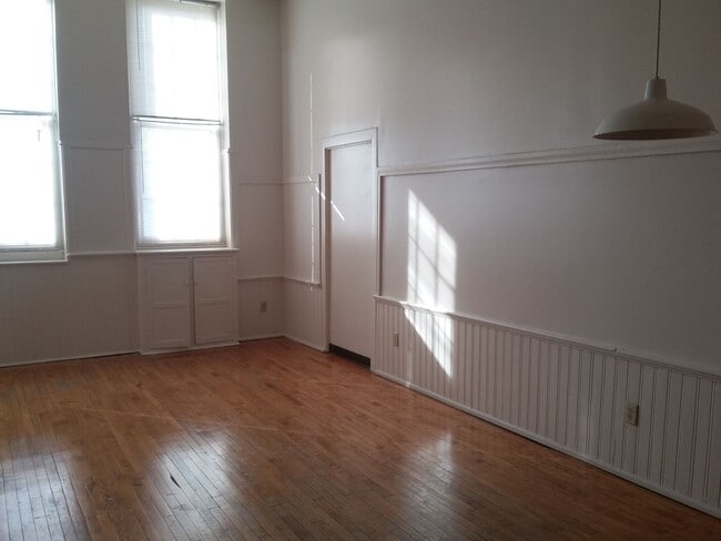 Interior Photo - UV Salisbury