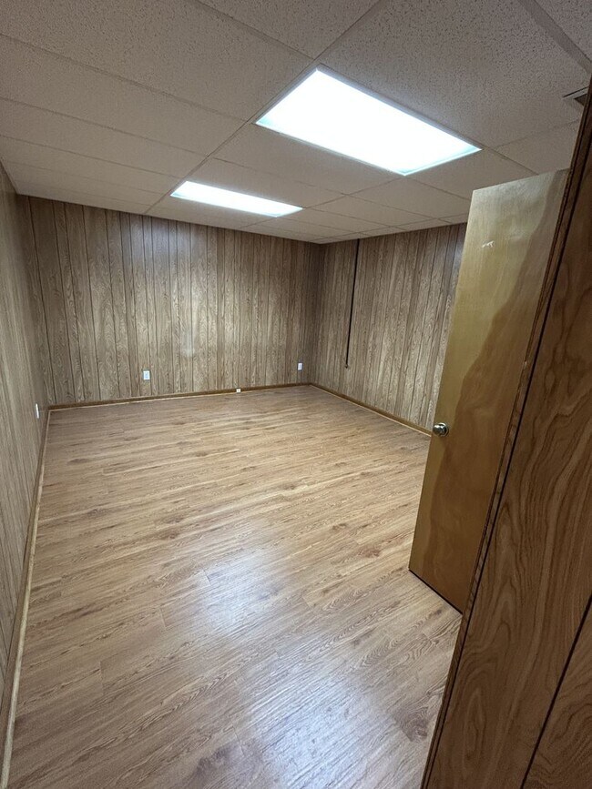 Building Photo - 580 Highland Ave NW