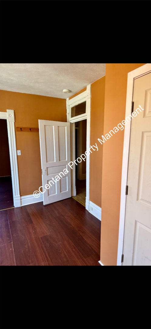 Building Photo - 601 W Mercury St