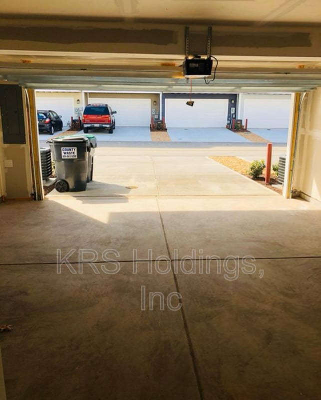 Building Photo - 14237 Martinet Xing