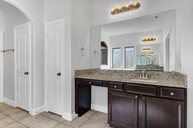 Building Photo - 4512 Sage Ln