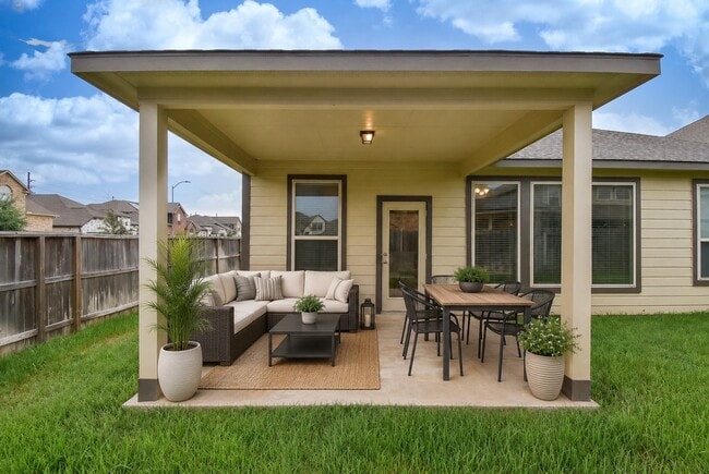 Building Photo - 23602 Acerola Tree Ct