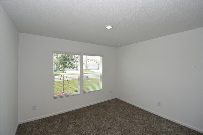 Building Photo - 9 Springwood Dr