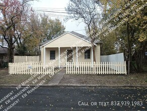 Building Photo - 2212 Semmes-