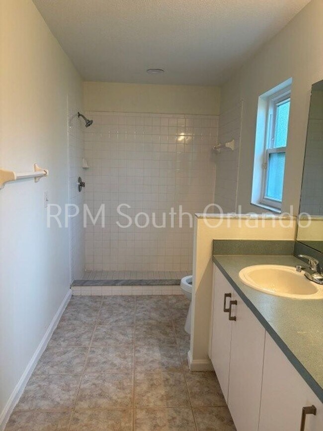 Building Photo - 3 Bedroom, 2 Bath Home Near Orlando International Airport in Meadows of Boggy Creek
