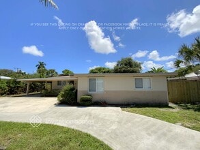 Building Photo - 1284 NW 5th St