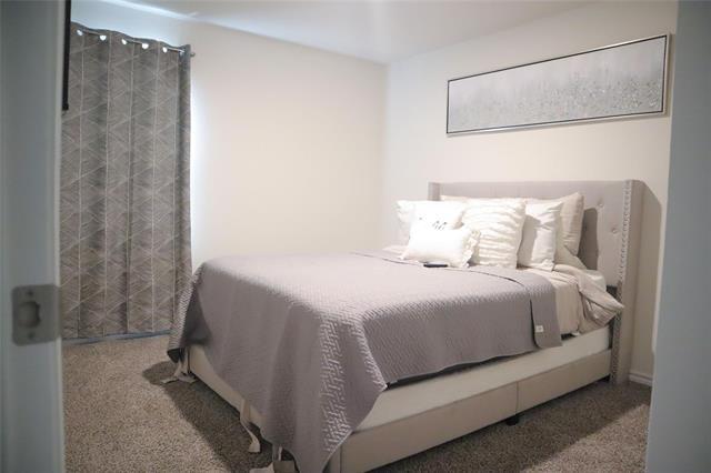 Building Photo - 3025 Zinnia St