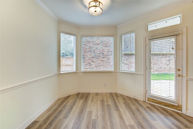 Building Photo - 2915 Monet Dr
