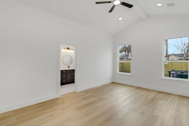 Building Photo - 7956 Bonaire St